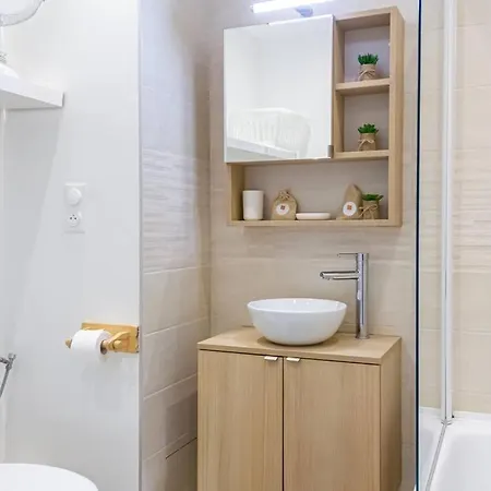 Zenbnb / Azur / Proche Tram / / Balcon Prive
