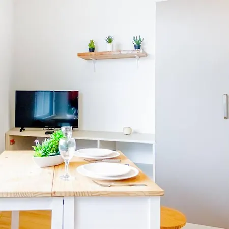 Zenbnb / Azur / Proche Tram / / Balcon Prive 아파트 안마스